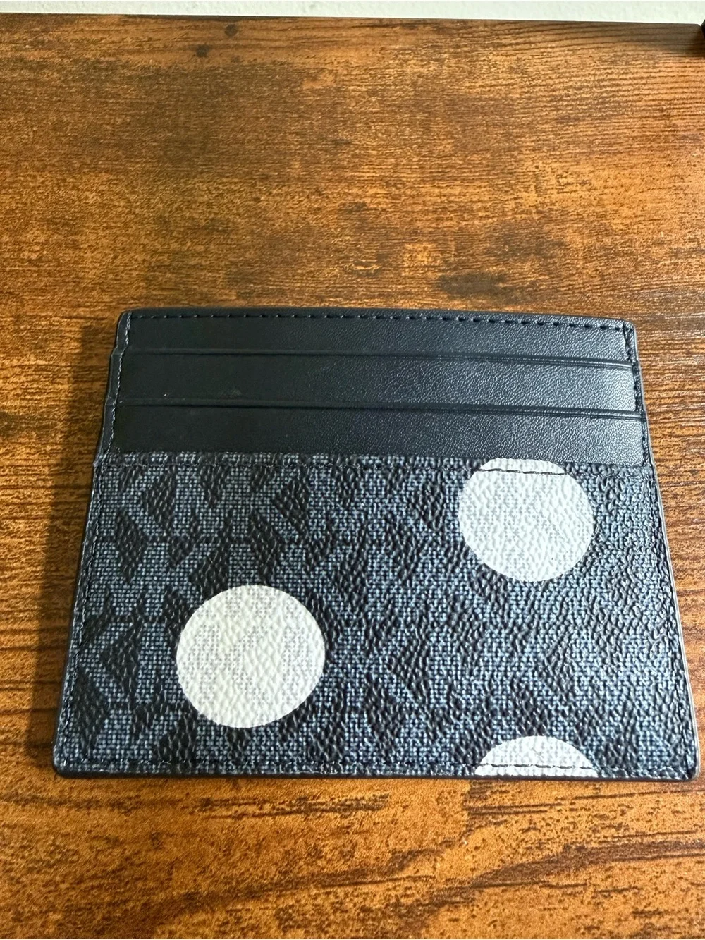 Michael Kors nwt mk